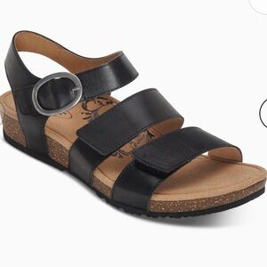 Aetrex Lilly Adjustable Quarter Strap Black Sandals Size 7